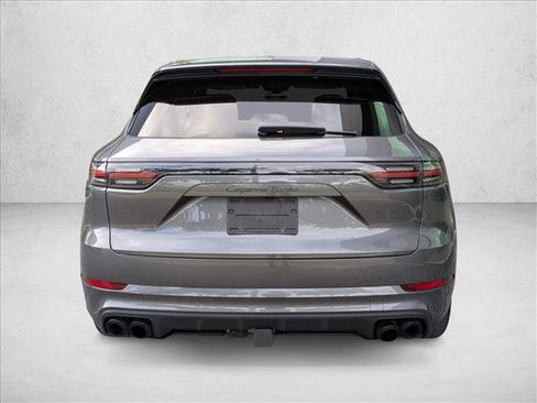 Used 2021 Porsche Cayenne Turbo image 6