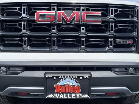 New 2025 GMC Canyon AT4 w/ Nightfall Edition AWD/4WD image 30