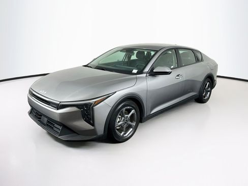 Used 2025 Kia K4 FWD image 3