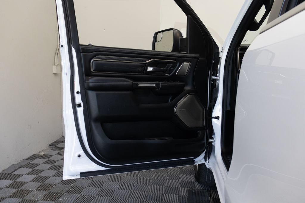 Used 2020 RAM 1500 Limited AWD/4WD image 17