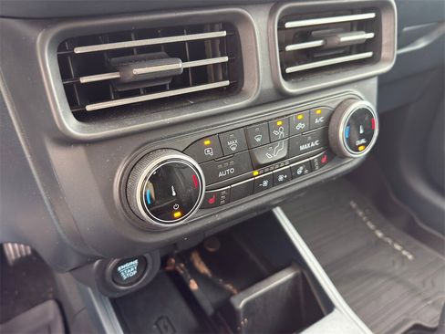 Used 2024 Ford Maverick Lariat w/ Black Appearance Package image 22