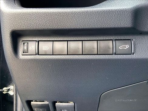 Used 2023 Toyota RAV4 XLE Premium FWD image 33
