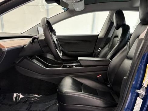 Used 2019 Tesla Model 3 Standard Range Plus RWD image 11