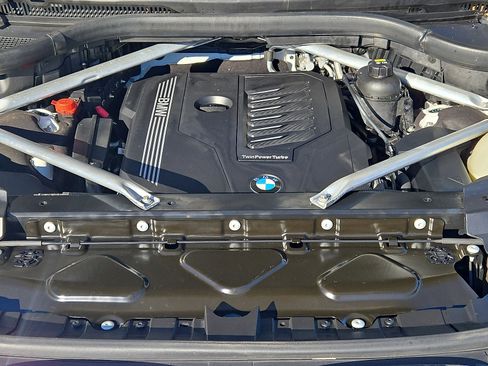 Used 2020 BMW X7 xDrive40i w/ Executive Package image 27