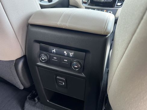Used 2023 Chevrolet Traverse LS w/ Safety Package AWD/4WD image 15