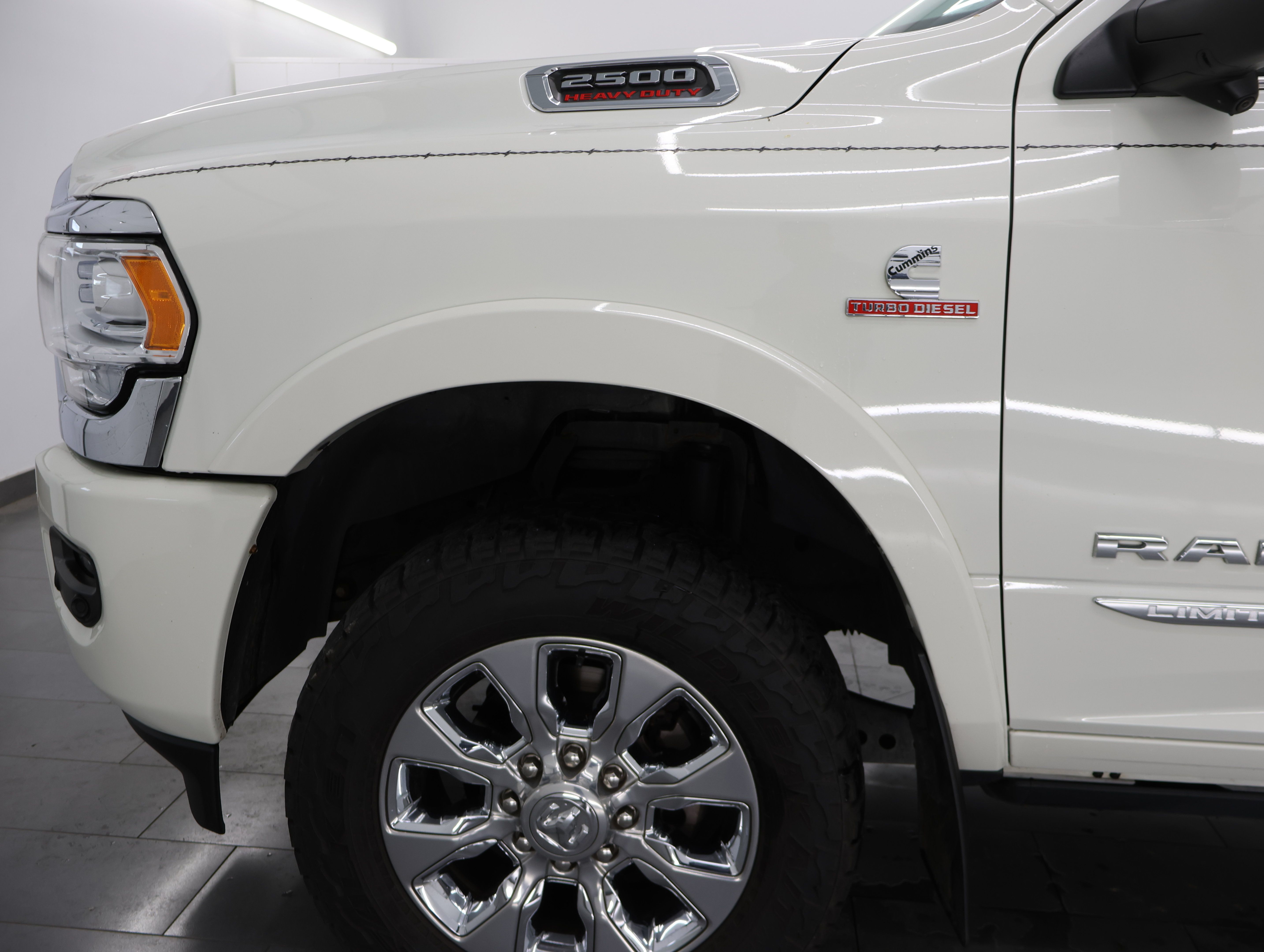 Used 2019 RAM 2500 Limited AWD/4WD image 39
