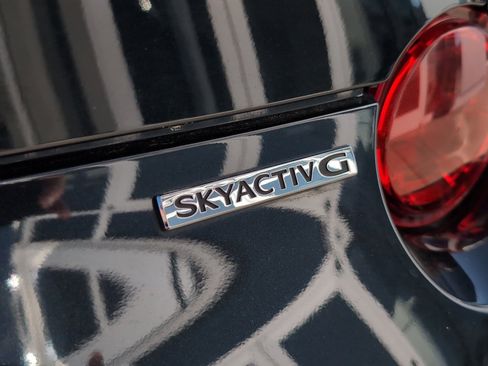 Used 2021 MAZDA MX-5 Miata Club image 40