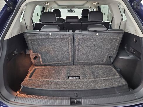 Used 2021 Volkswagen Tiguan SE image 36