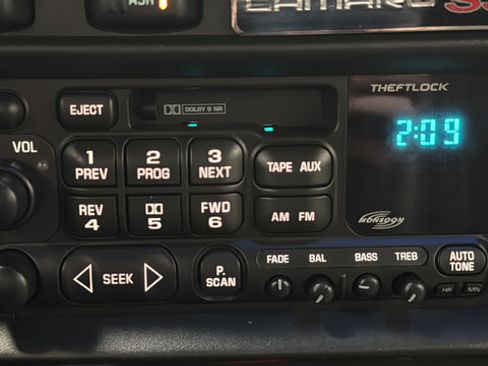 Used 2000 Chevrolet Camaro Z28 w/ SS Performance/Appearance Pkg RWD image 21