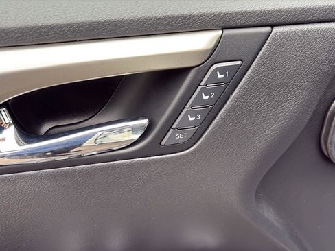 Used 2016 Lexus RX 450h AWD image 13