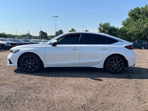 Used 2024 Honda Civic Sport Touring image 2