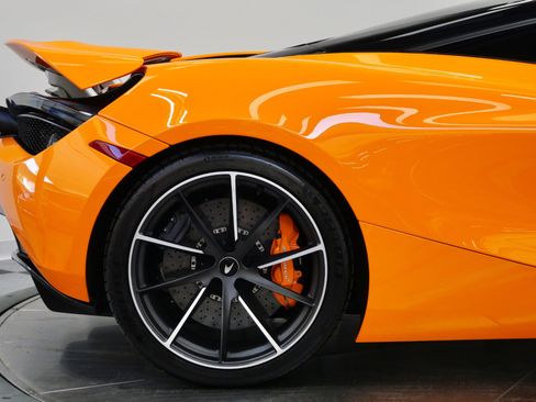 Used 2022 McLaren 720S Performance RWD image 57