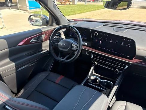 Used 2024 Chevrolet Traverse RS w/ LPO, Floor Liner Package AWD/4WD image 26