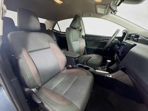 Used 2019 Toyota Corolla L image 25