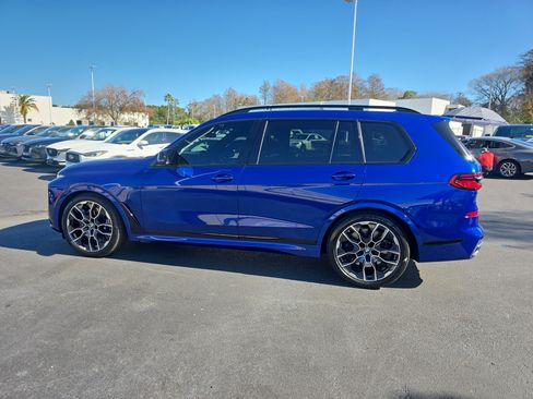 Used 2025 BMW X7 M60i w/ Executive Package image 5