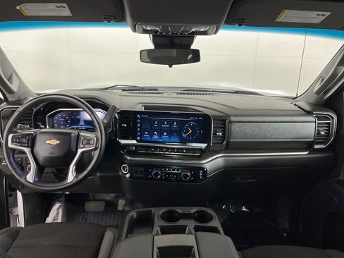 Used 2024 Chevrolet Silverado 1500 LT w/ Z71 Off-Road Package image 18