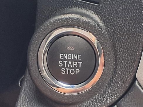 Certified 2025 Subaru Outback Premium w/ Popular Package #1A image 13