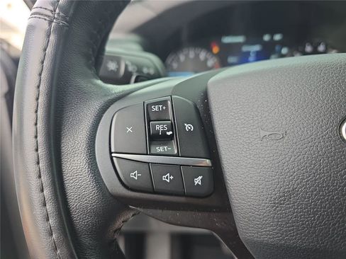 Used 2020 Ford Explorer XLT w/ Comfort Package image 29