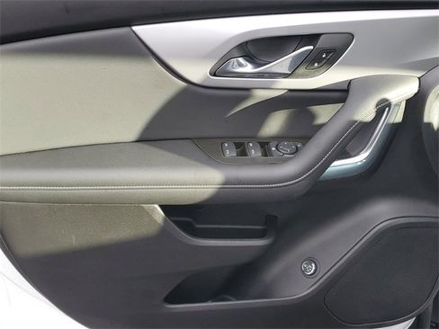 Certified 2023 Chevrolet Blazer LT w/ Convenience Package image 16