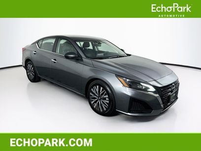Used 2025 Nissan Altima 2.5 SV