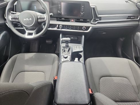 Used 2024 Kia Sportage LX AWD/4WD image 9