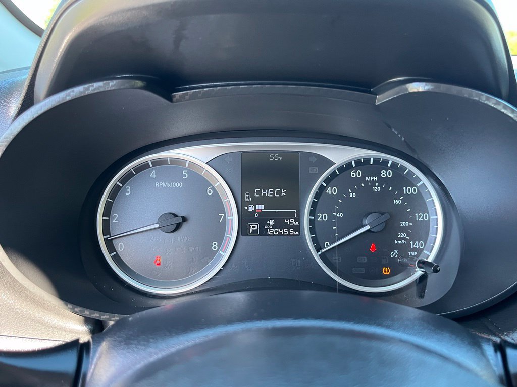 Used 2020 Nissan Versa S FWD image 16