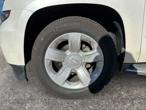 Used 2015 Chevrolet Suburban LTZ image 8