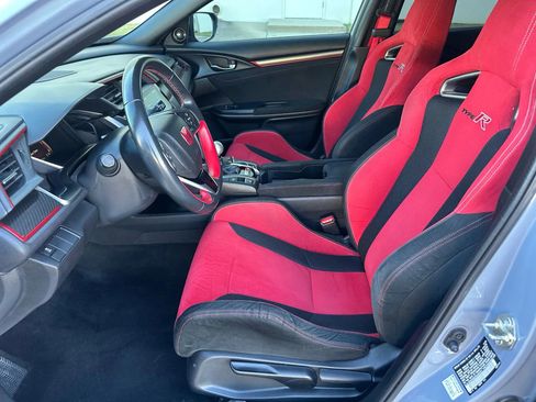 Used 2019 Honda Civic Type R image 16