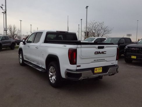 Certified 2022 GMC Sierra 1500 SLT w/ SLT Premium Plus Package image 5