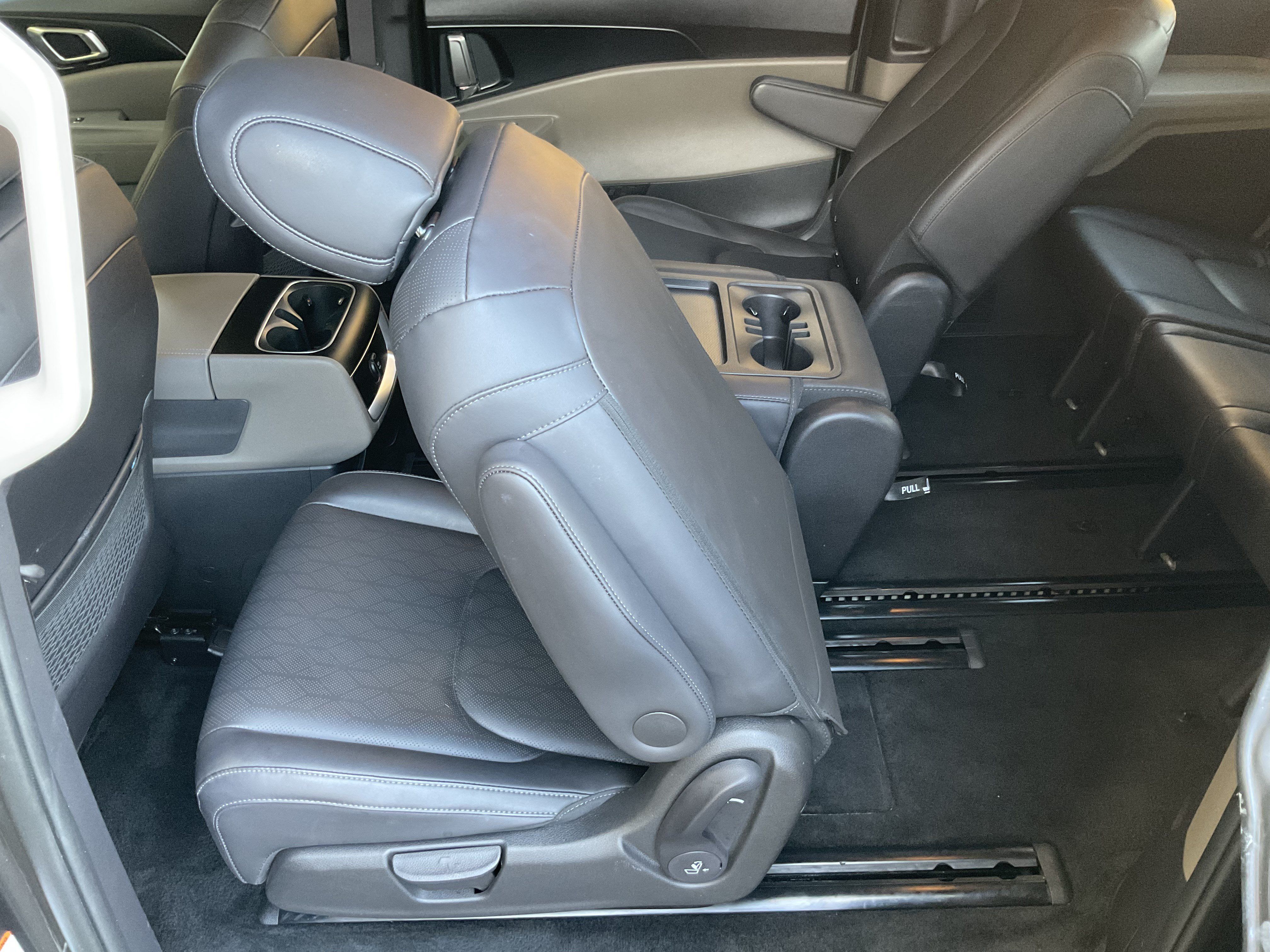 Used 2026 Kia Carnival LXS FWD image 42