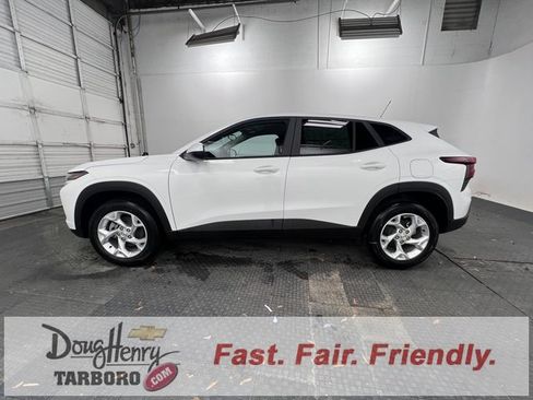 New 2026 Chevrolet Trax LS w/ LS Convenience Package image 5