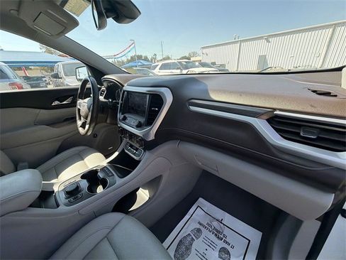 Certified 2021 GMC Acadia SLT w/ Trailering Package image 28