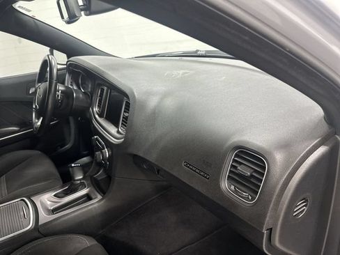 Used 2022 Dodge Charger R/T RWD image 17
