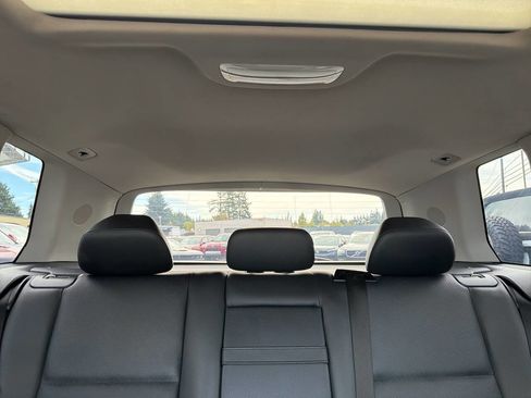 Used 2015 Mercedes-Benz GLK 350 4MATIC image 42