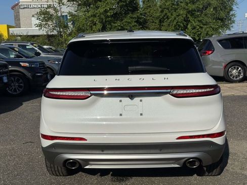 Used 2022 Lincoln Corsair AWD w/ Equipment Group 101A image 9