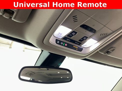 Certified 2019 GMC Acadia Denali w/ Technology Package image 32