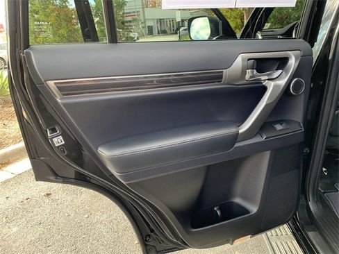Used 2022 Lexus GX 460 Luxury image 15
