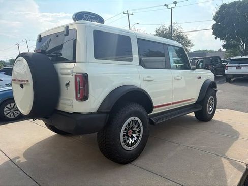 New 2026 Ford Bronco Outer Banks w/ Sasquatch Package AWD/4WD image 9