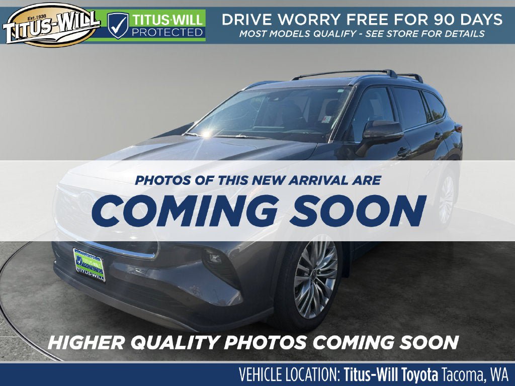 Used 2023 Toyota Highlander Platinum AWD/4WD image 2