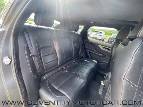 Used 2019 Jaguar F-PACE S image 33