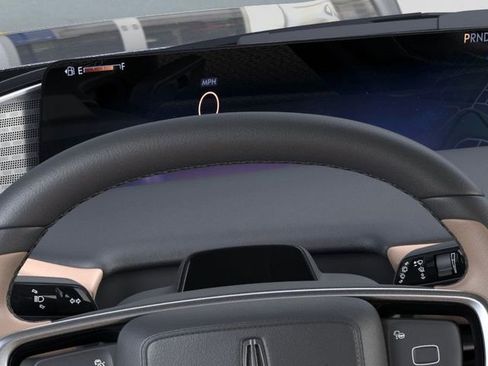 New 2025 Lincoln Navigator L Black Label image 25