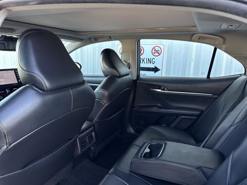 Used 2022 Toyota Camry XSE image 26