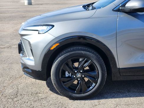 Used 2024 Buick Encore GX Sport Touring image 8