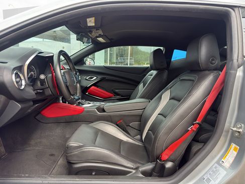 Used 2023 Chevrolet Camaro LT w/ Redline Edition RWD image 4