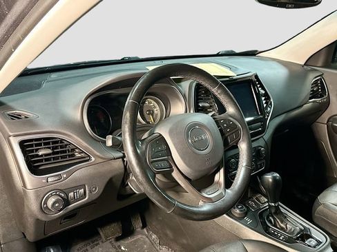 Used 2020 Jeep Cherokee Limited image 10