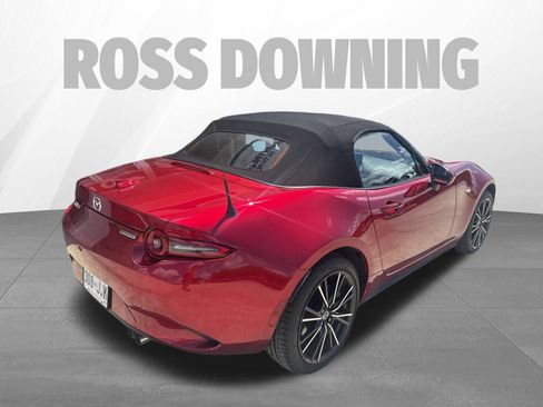 Used 2025 MAZDA MX-5 Miata Grand Touring RWD image 4