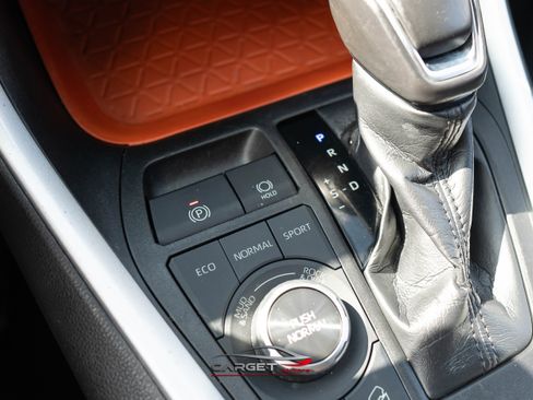 Used 2021 Toyota RAV4 Adventure image 33