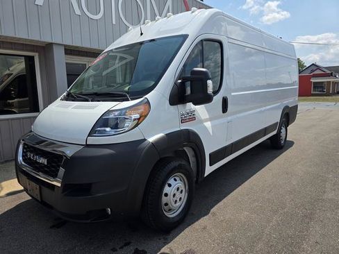 Used 2021 RAM ProMaster 3500 w/ Premium Appearance Group FWD image 4