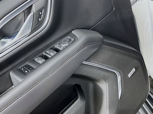 Certified 2023 Chevrolet Suburban High Country w/ LPO, Illumination Package AWD/4WD image 17