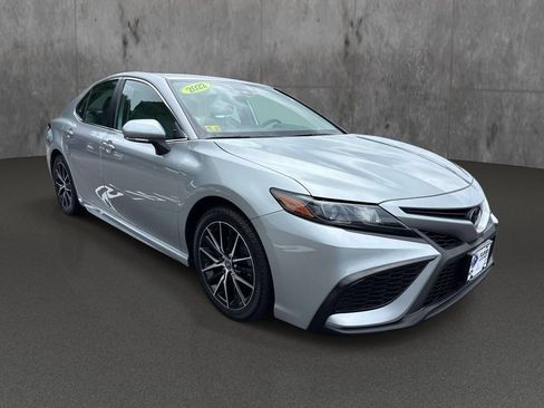 Used 2022 Toyota Camry SE AWD/4WD image 7